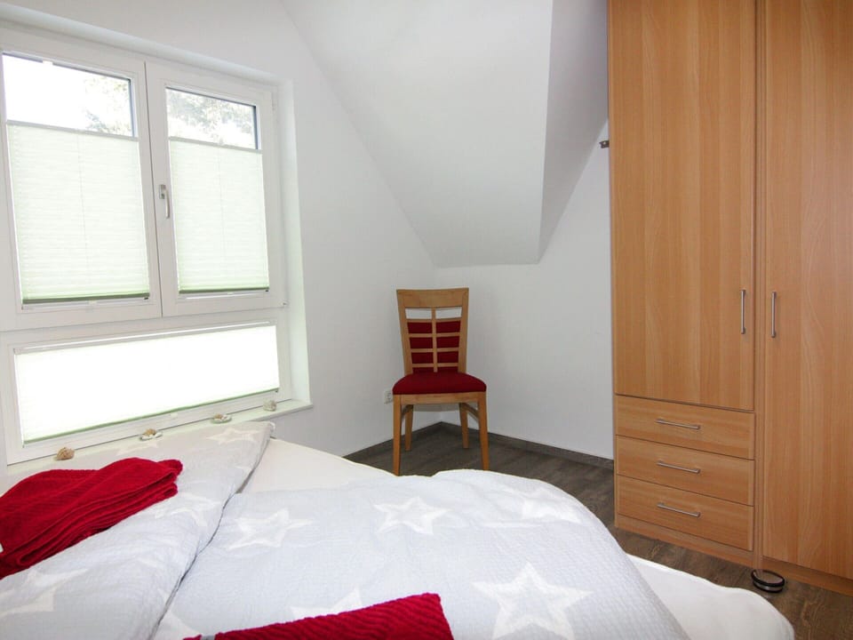 House | 3 bedrooms, individually furnished
