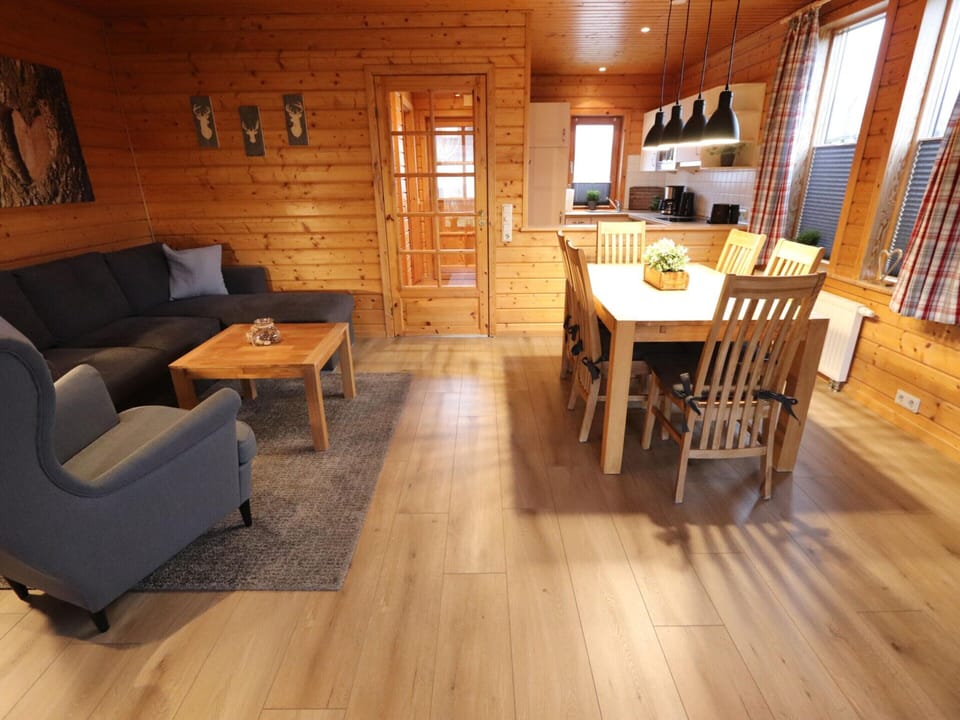 House | Dining