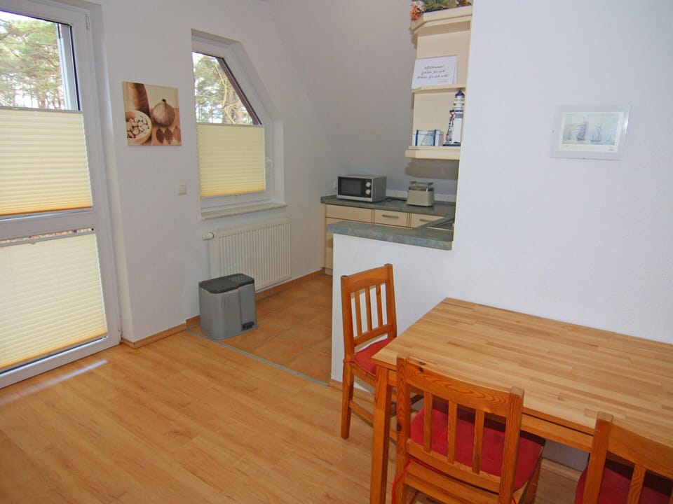 Apartment | Dining