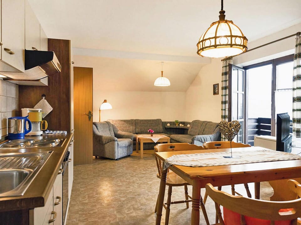 Apartment | Private kitchen | Toaster, highchair