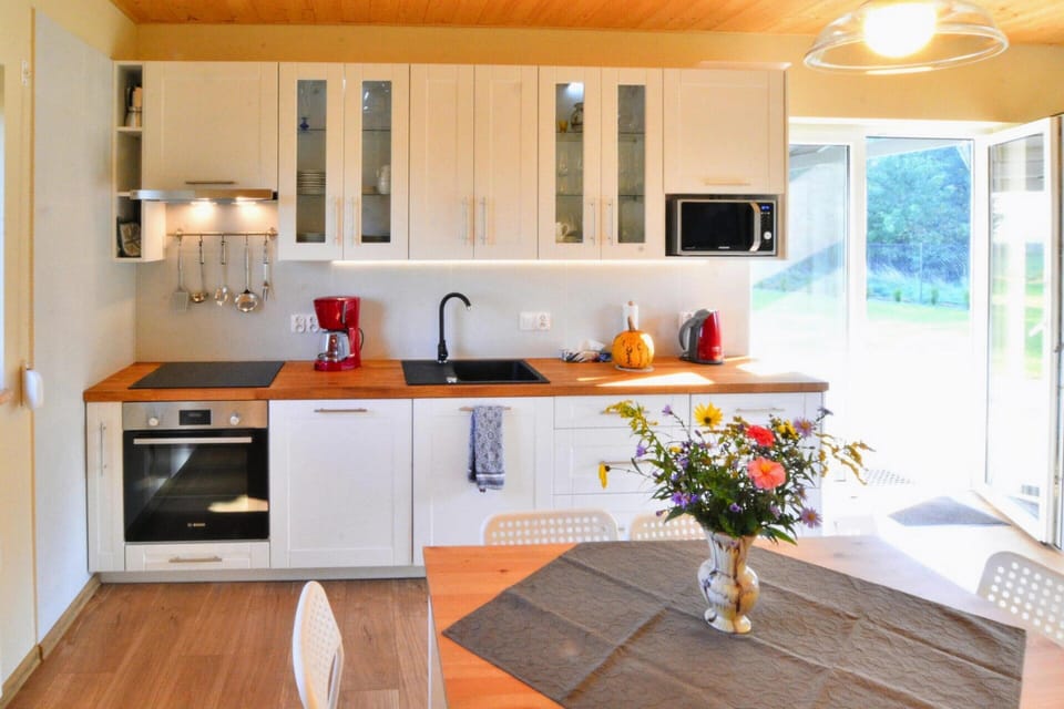 House | Private kitchen | Electric kettle, toaster, highchair