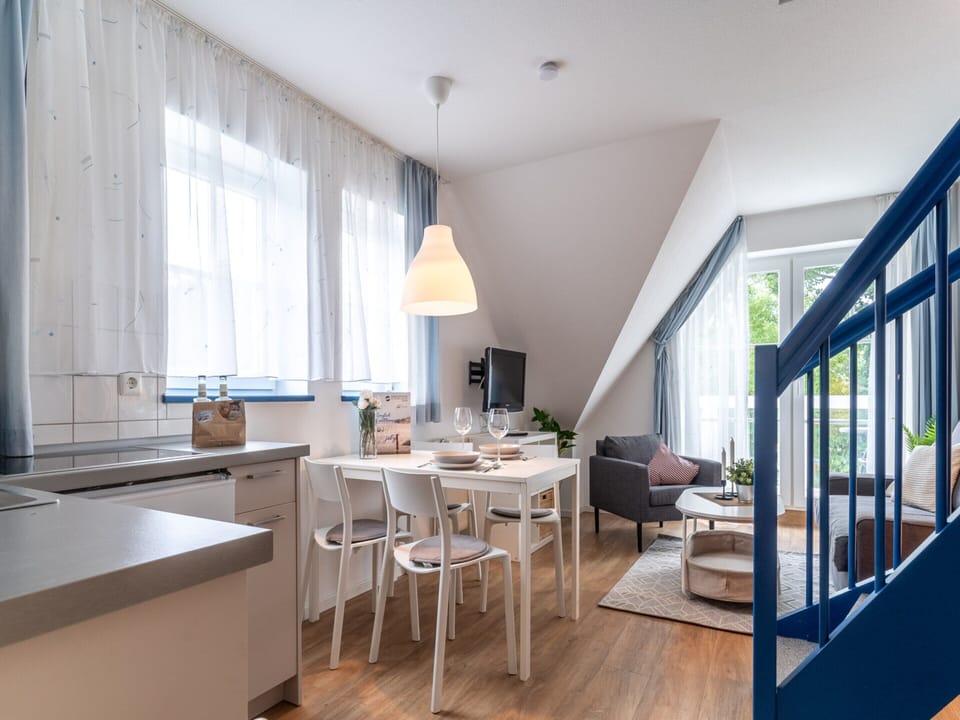 Apartment | Dining