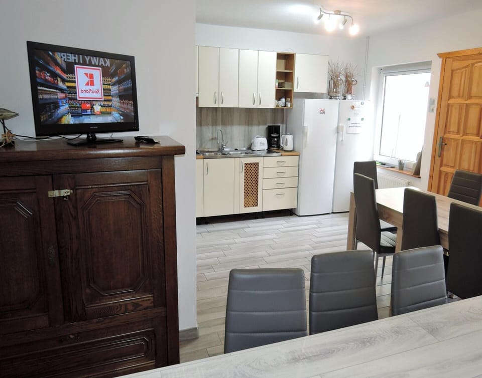 House | Dining