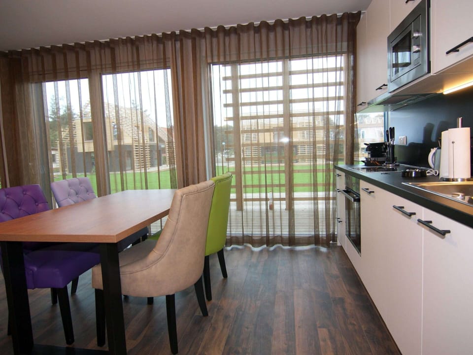 House | Private kitchen | Electric kettle, toaster, highchair