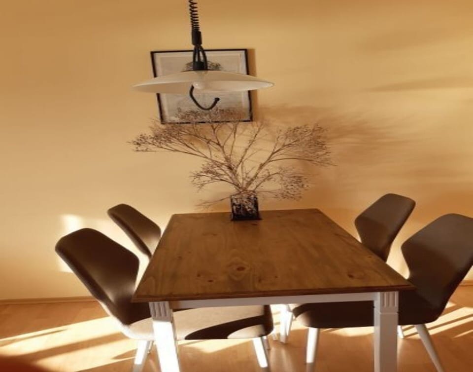 Apartment | Dining
