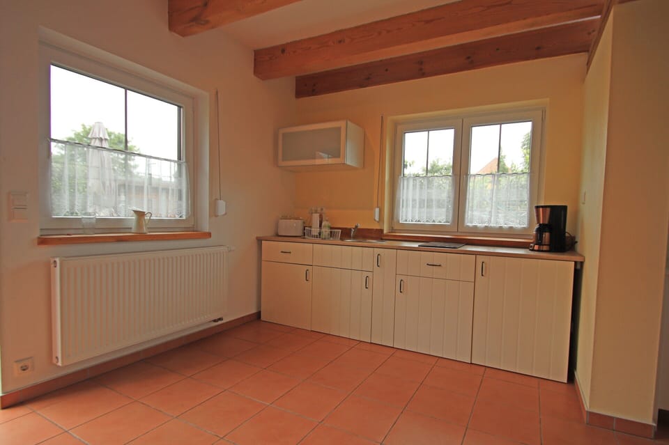 Apartment | Private kitchen | Electric kettle, toaster, highchair