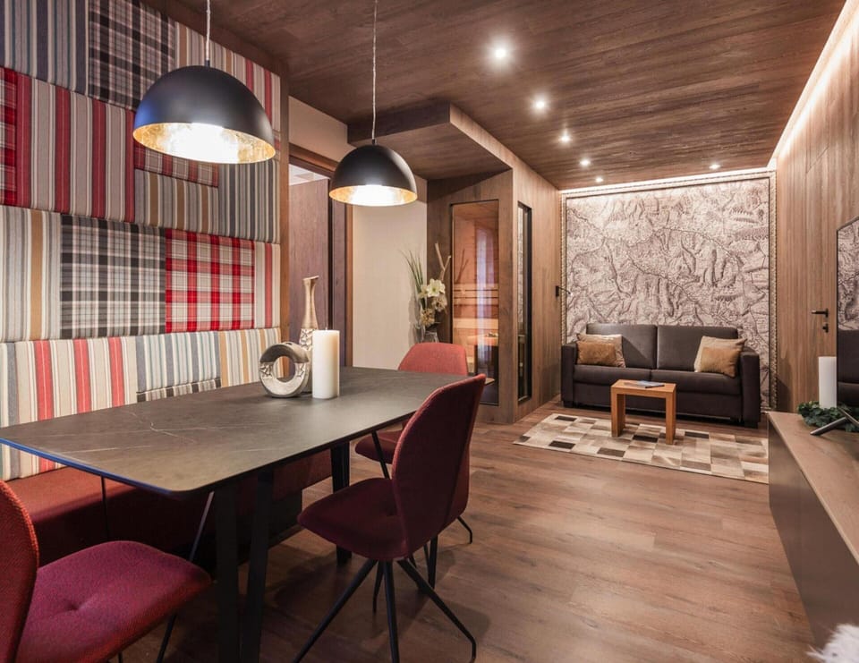 Apartment | Dining