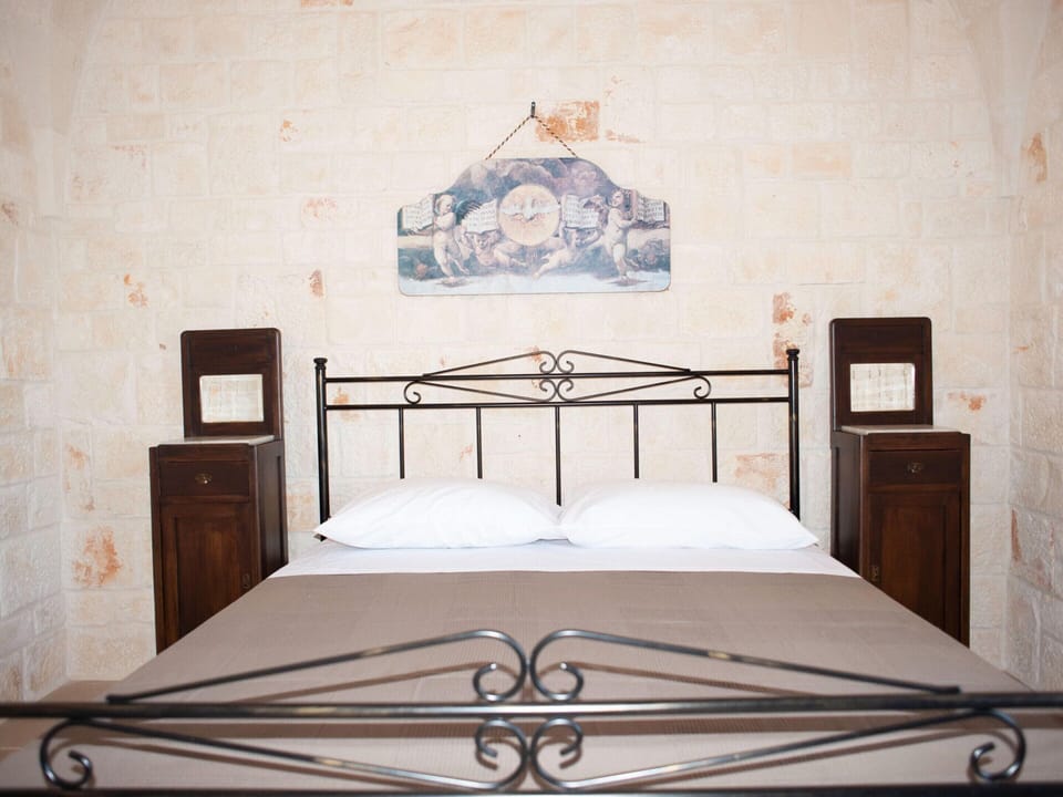 House | 5 bedrooms, individually furnished