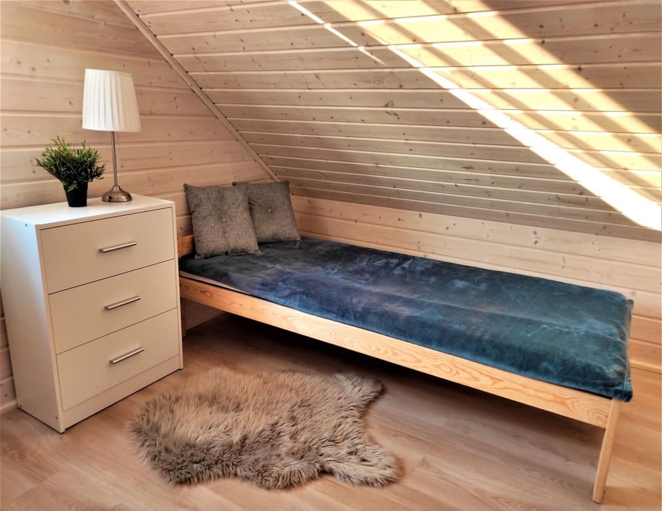 House | 2 bedrooms, individually furnished, bed sheets