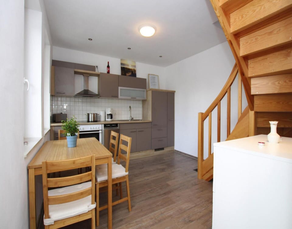 House | Private kitchen | Electric kettle, toaster