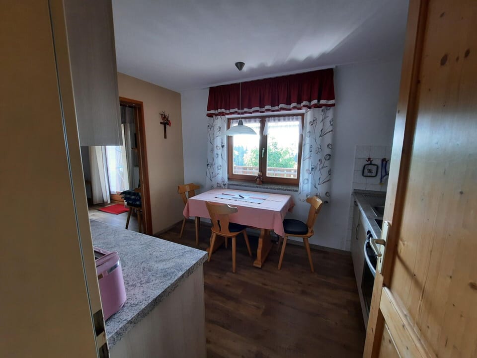 House | Dining