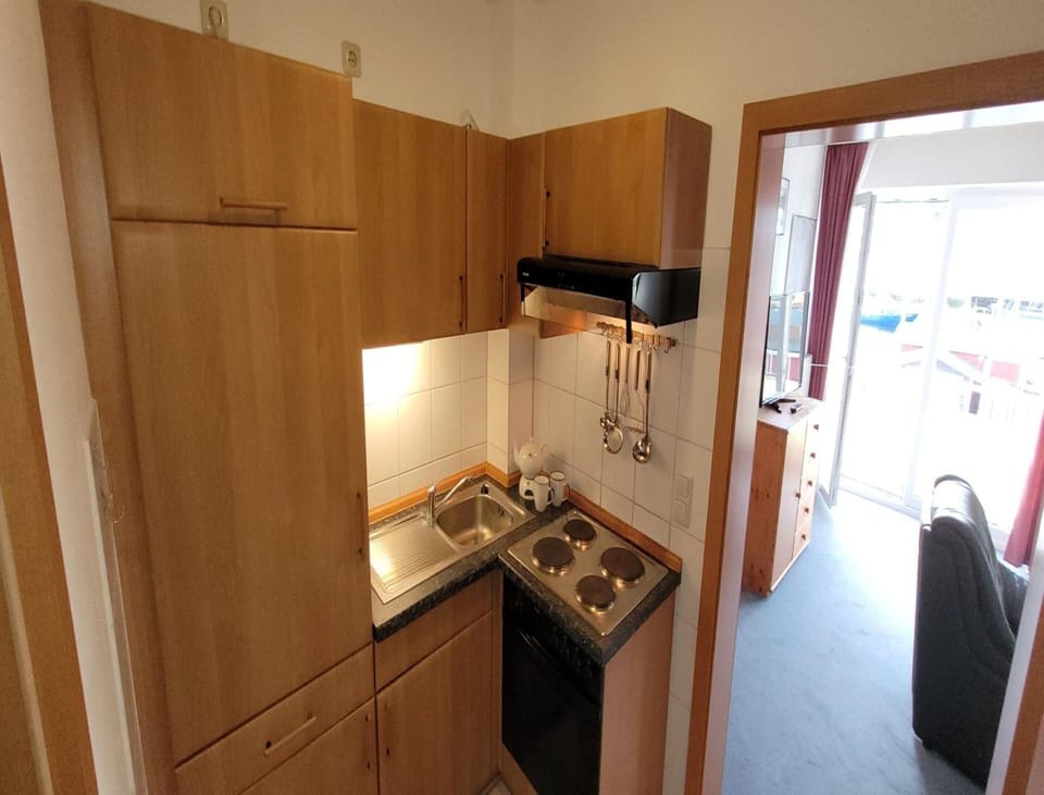 Apartment | Private kitchen | Electric kettle, toaster, highchair