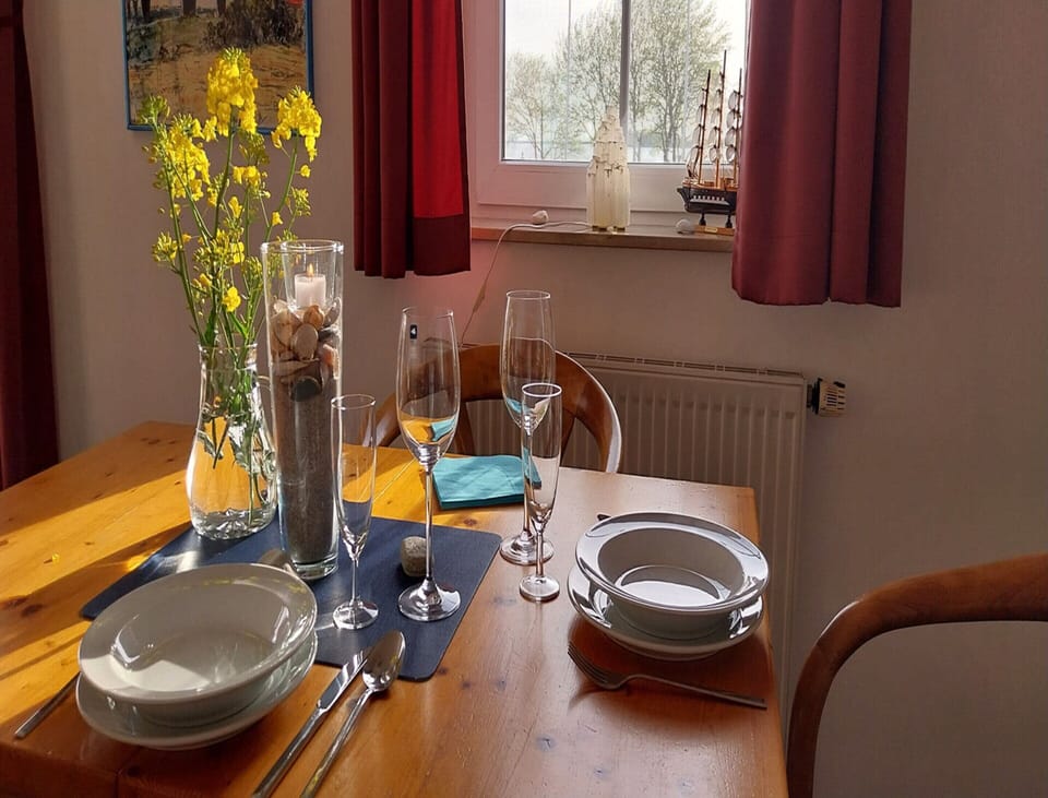 Apartment | Dining