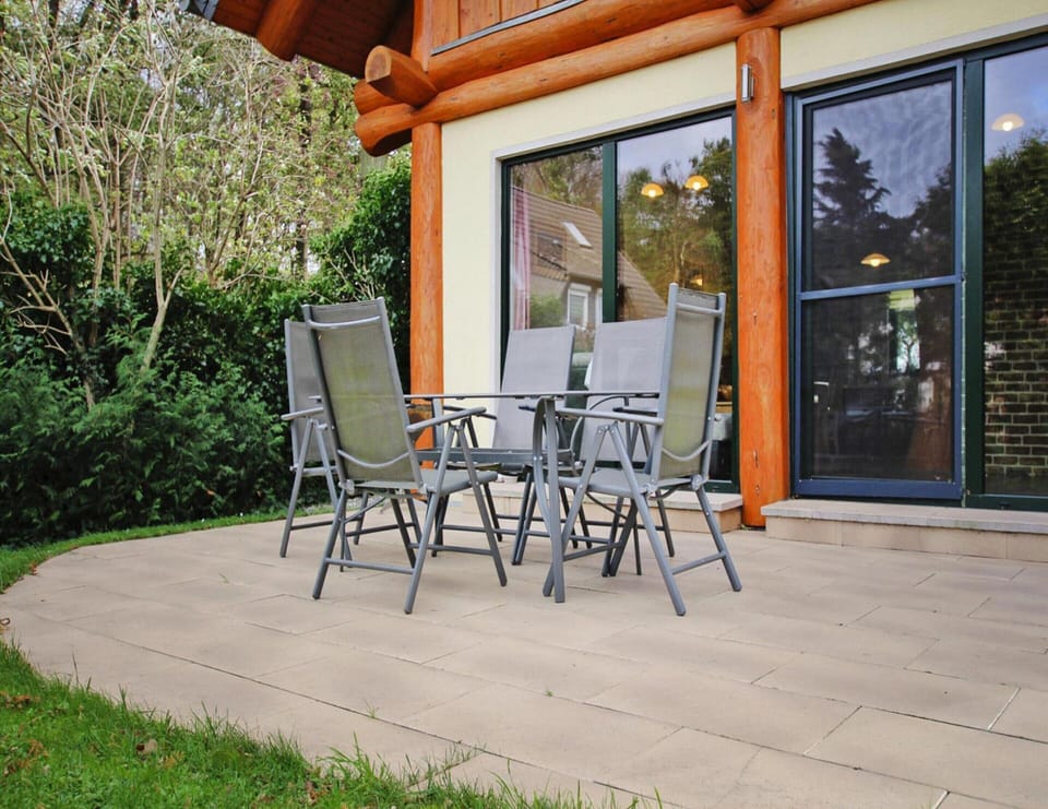 House | Balcony