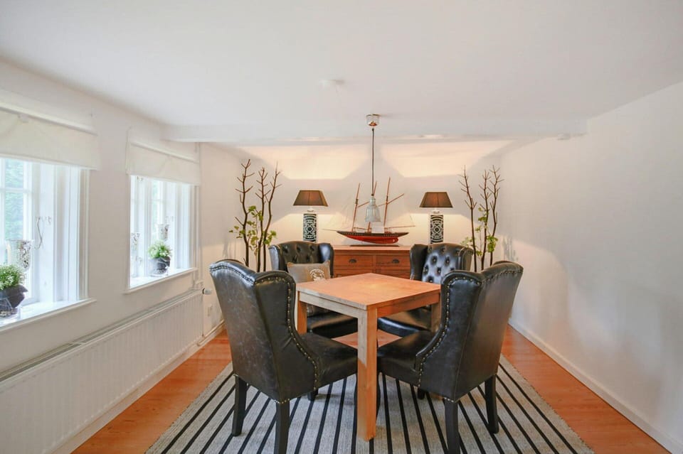 House | Dining