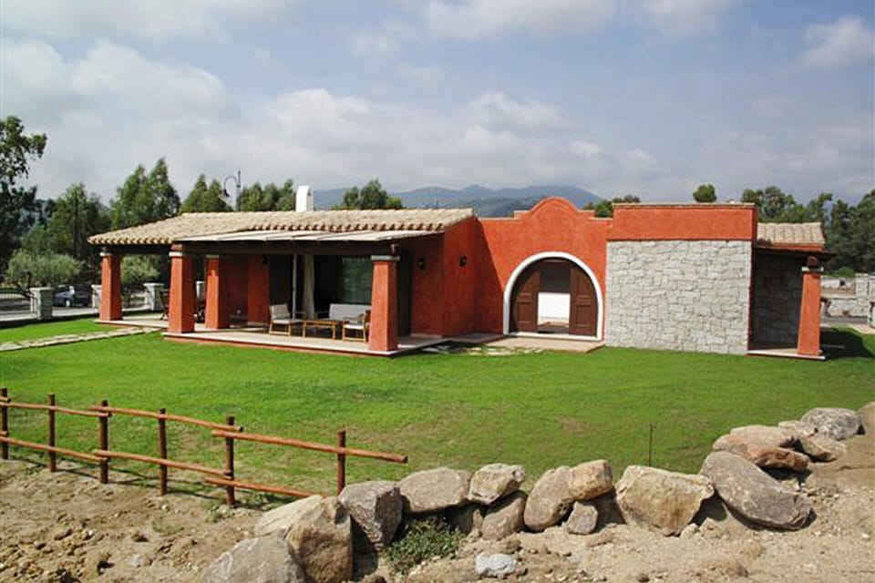 Bungalow | Exterior