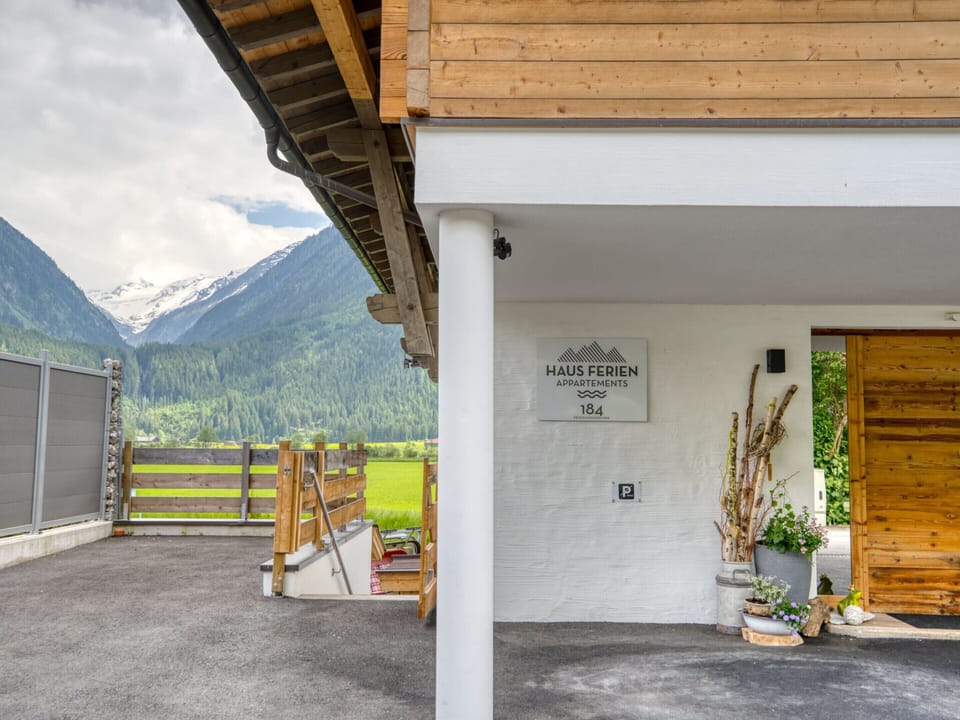 Apartment | Exterior