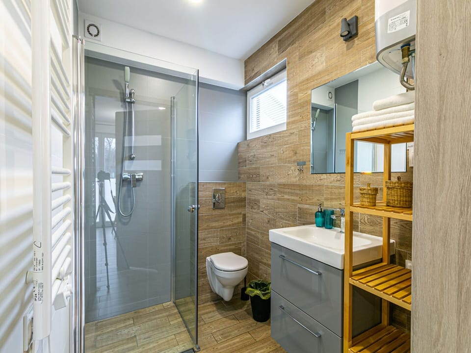 Comfortable Ground Floor Apartment, Summer Pool Apartment in West Pomeranian Voivodeship, Poland