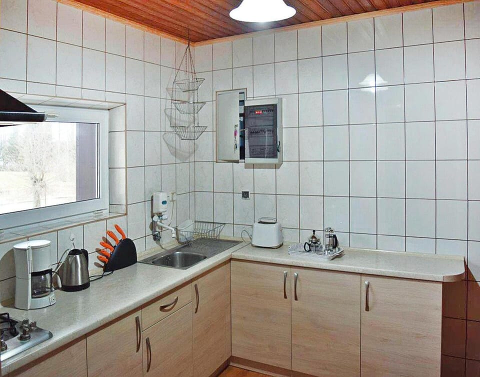 House | Private kitchen | Electric kettle, toaster, highchair