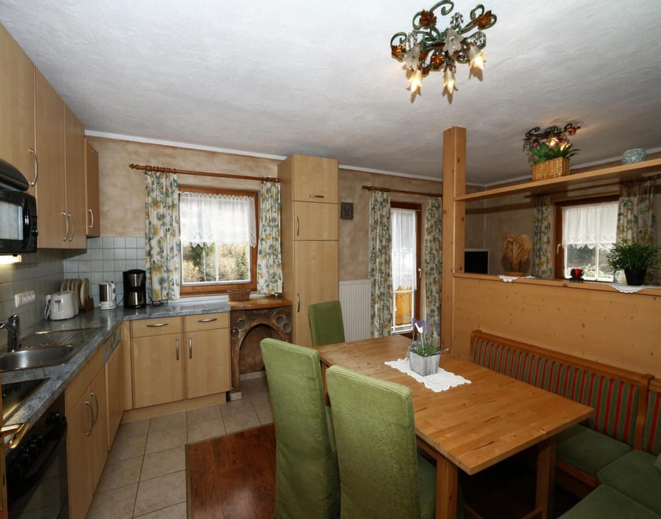 Apartment | Private kitchen | Stovetop