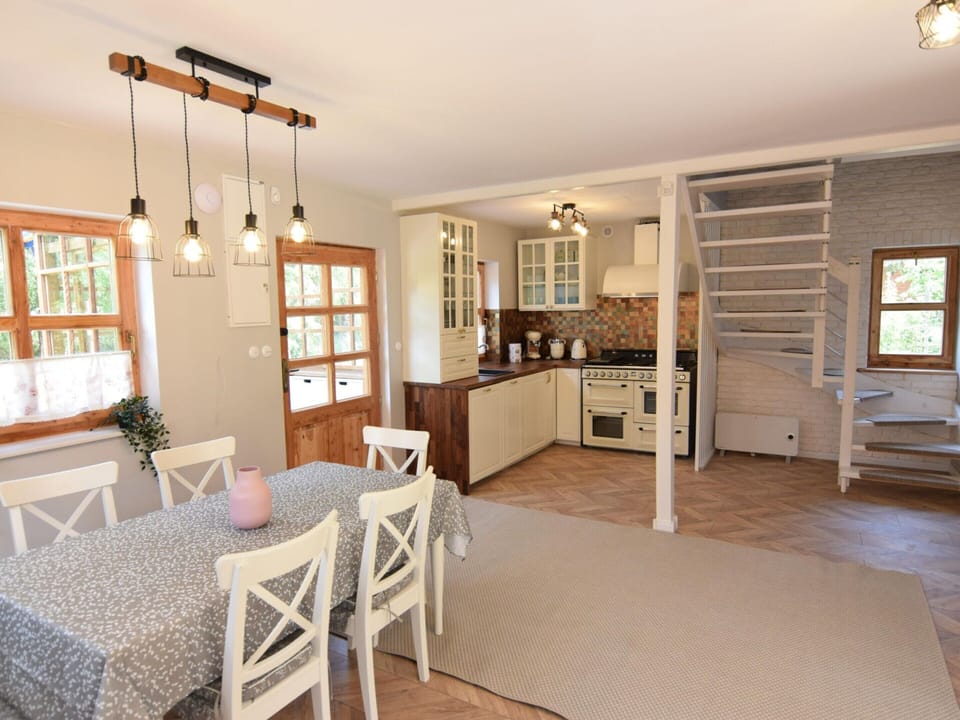 House | Dining