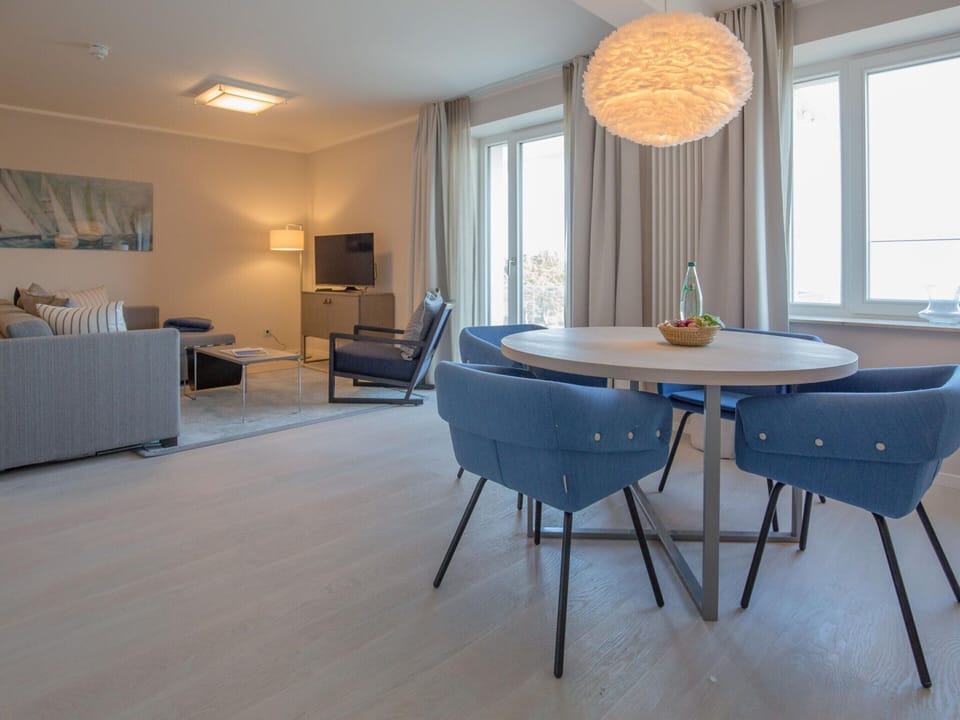 Apartment | Dining