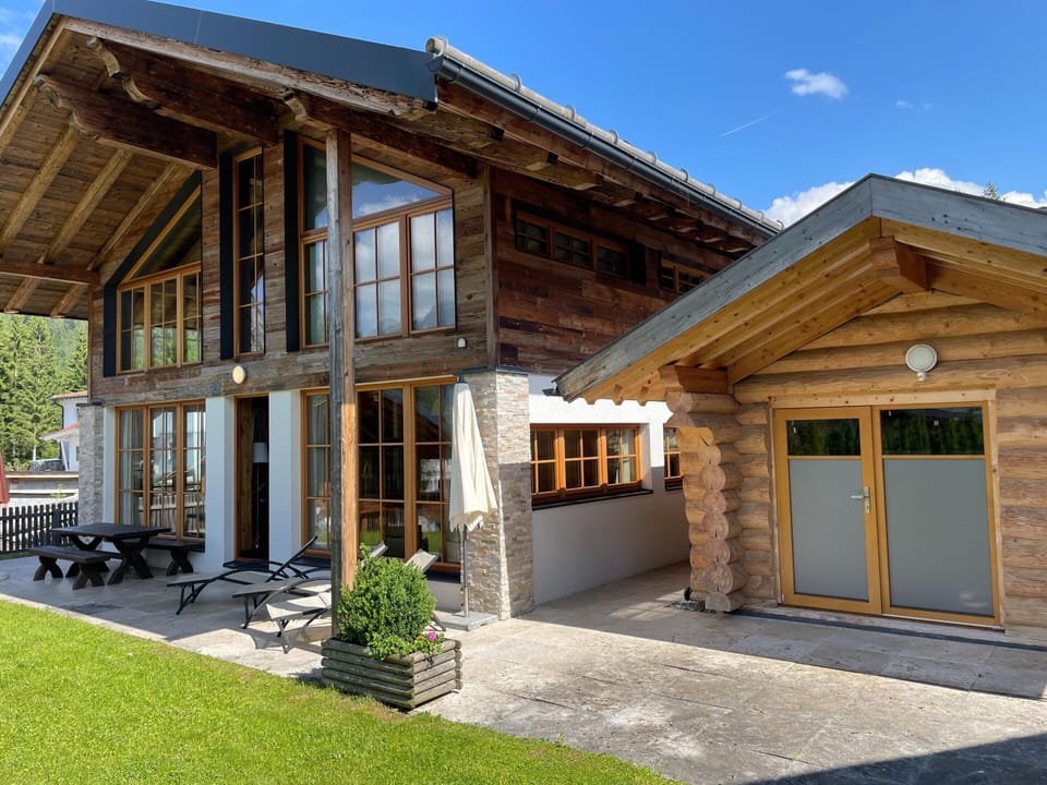 Chalet | Exterior
