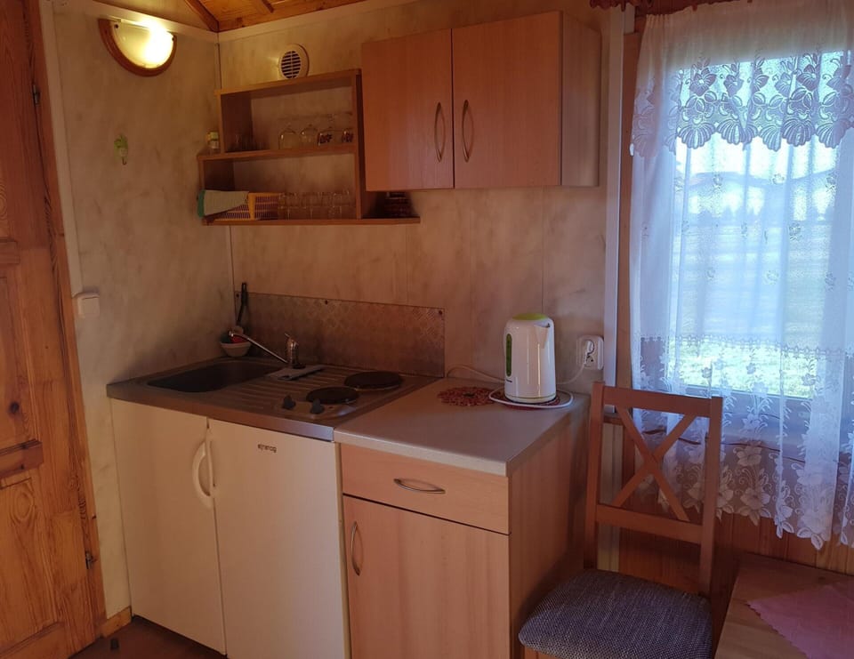 House | Private kitchen | Electric kettle, highchair