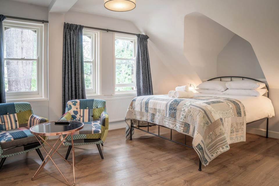 Classic Room | Desk, free WiFi, bed sheets