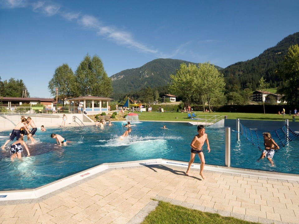 Apartment | Pool | Outdoor pool
