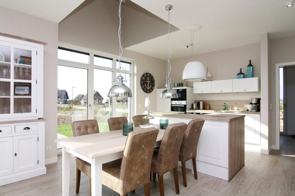 House | Dining