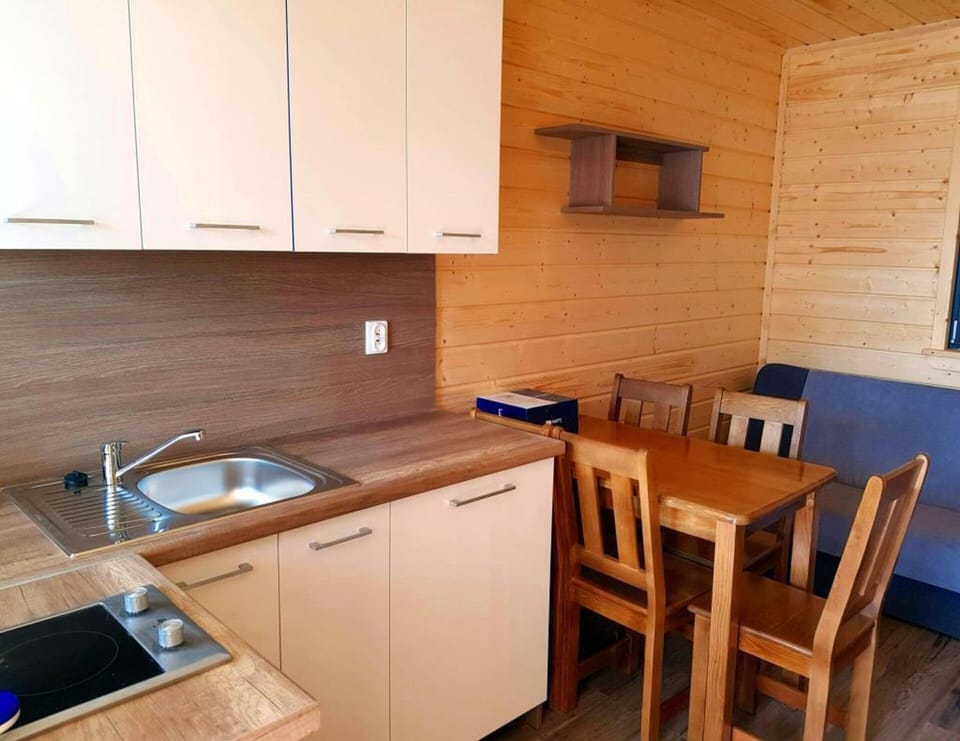 House | Private kitchen | Electric kettle, toaster, highchair