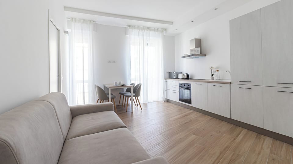 Apartment (1 Bedroom) | Front of property
