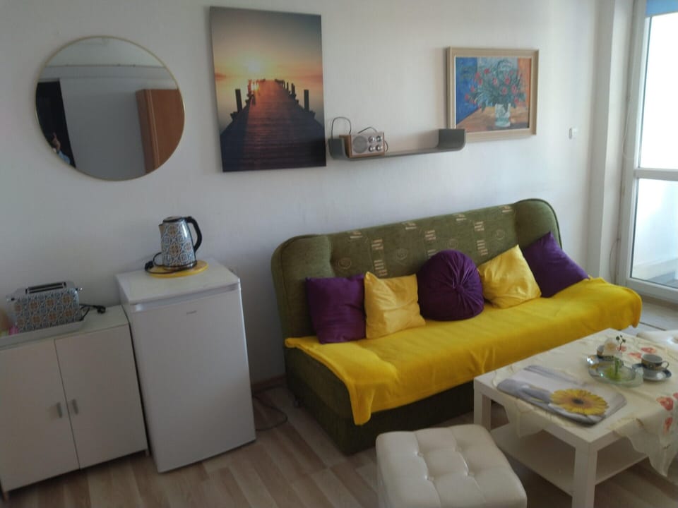 Apartment | Living room