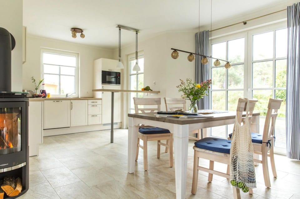 House | Dining