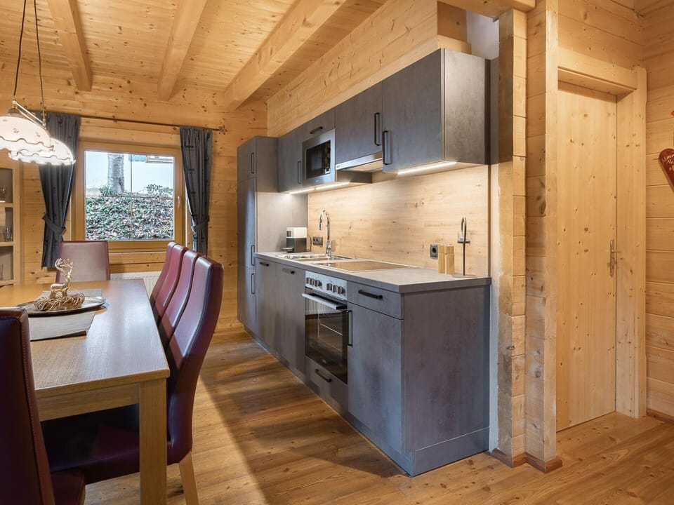 Chalet | Private kitchen | Highchair