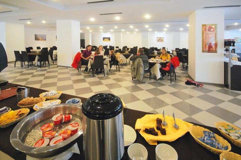 Apartment | Dining