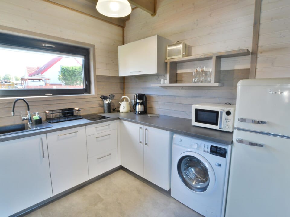 House | Private kitchen | Electric kettle, toaster, highchair