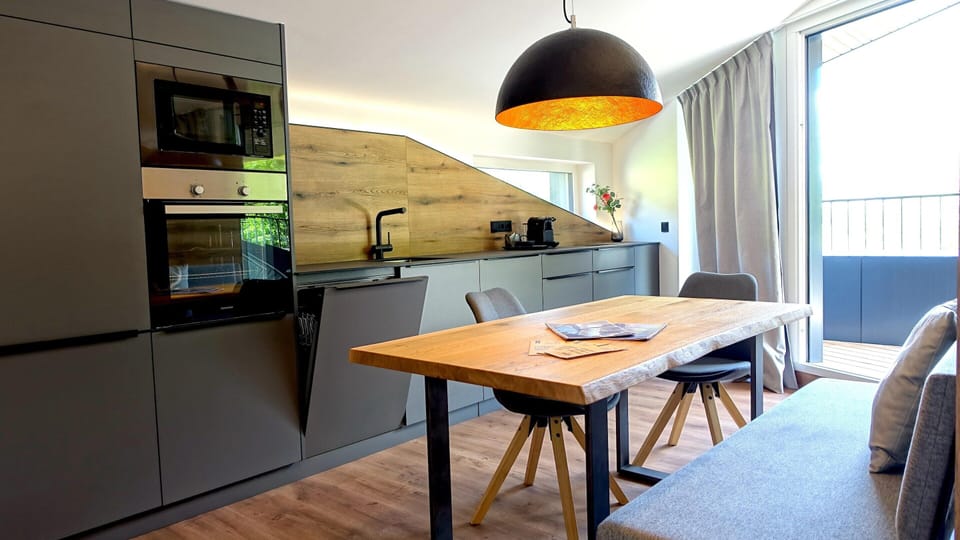 Apartment | Private kitchen | Electric kettle, toaster