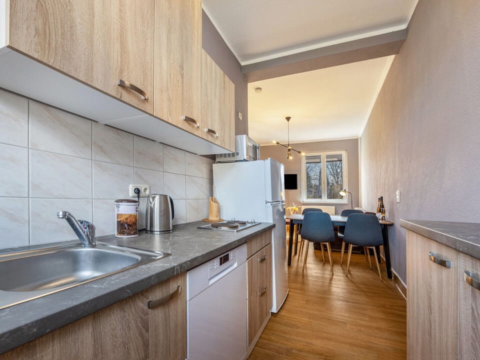 House | Private kitchen | Electric kettle, toaster, highchair