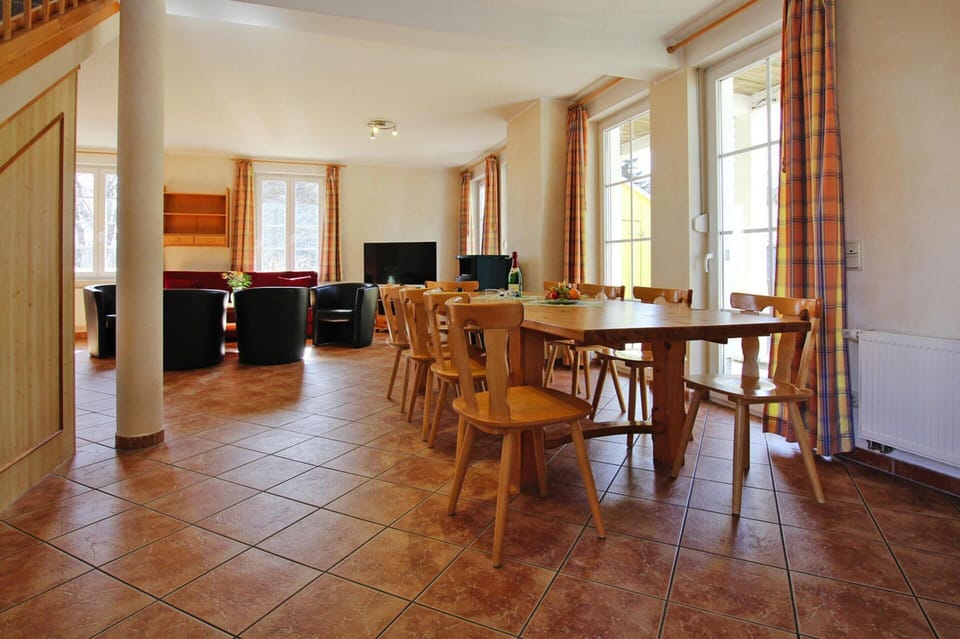 House | Dining