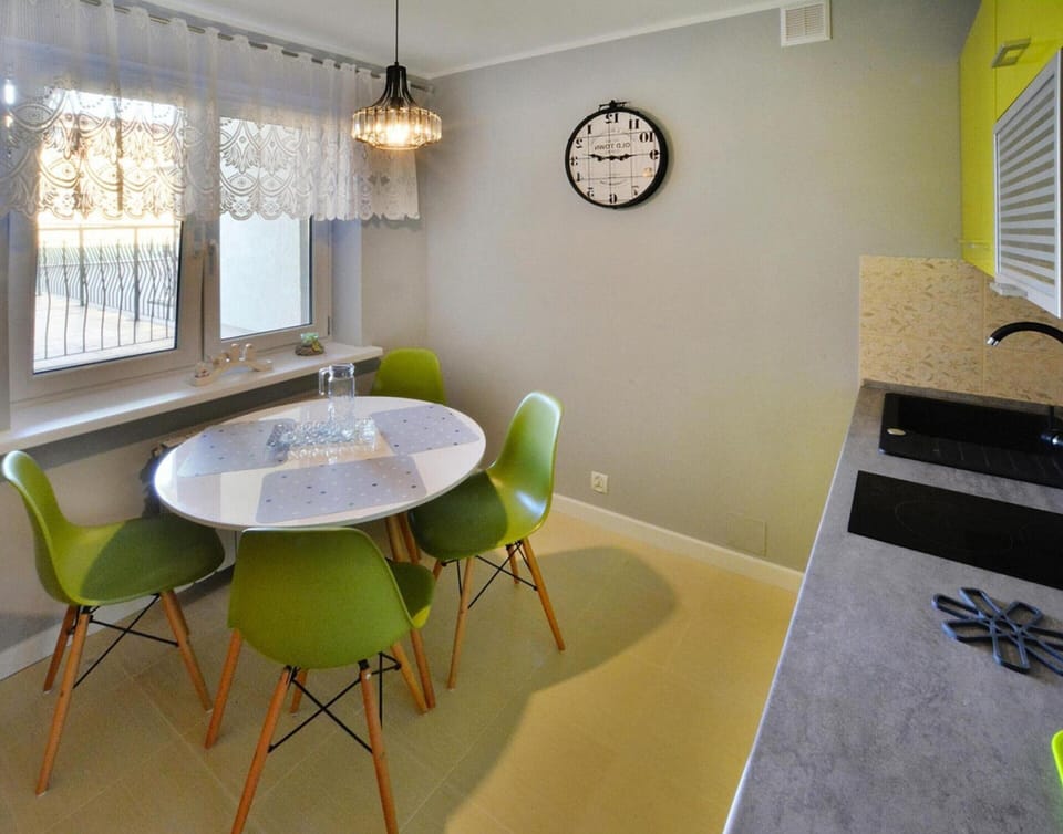 Apartment | Dining