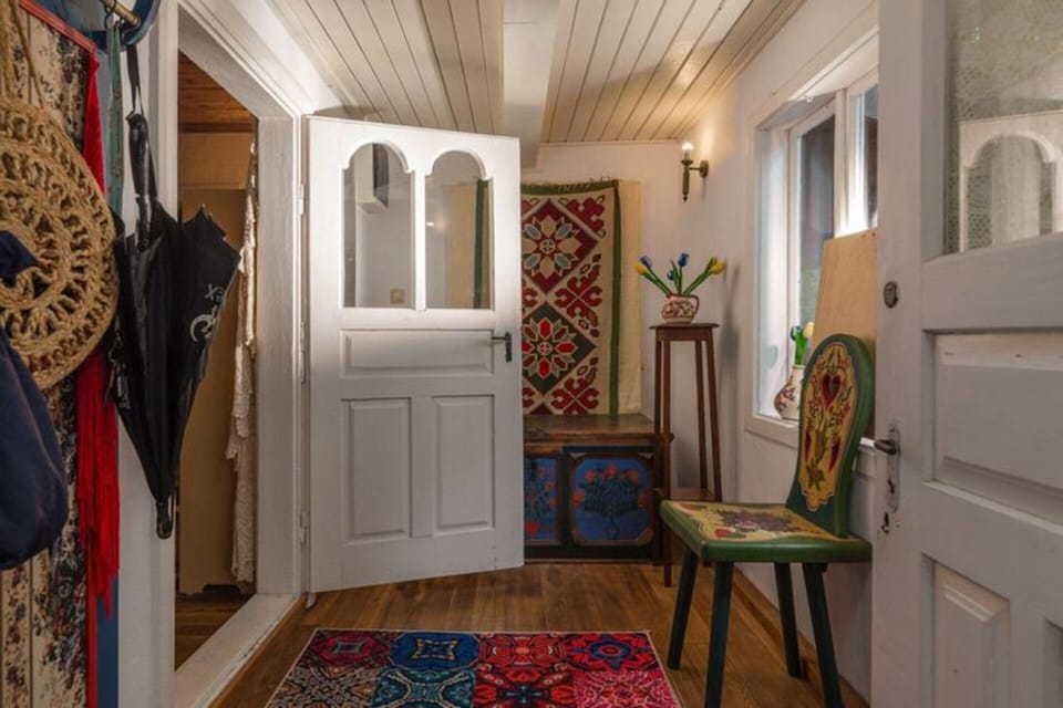 House | Reception