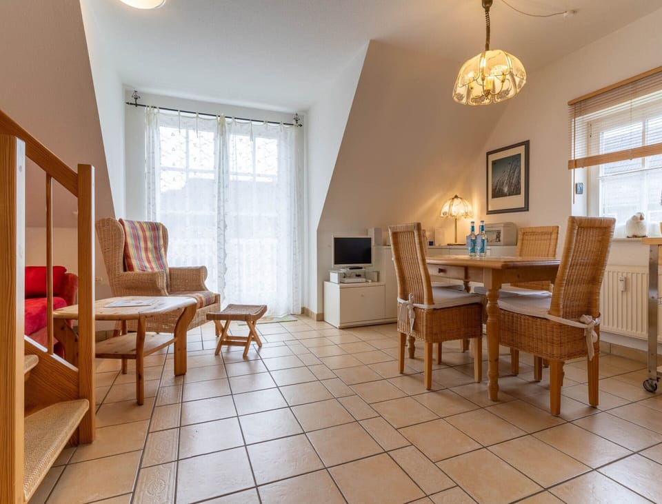 Apartment | Dining