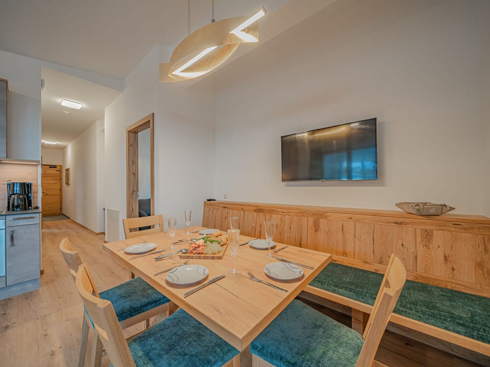 Apartment | Dining