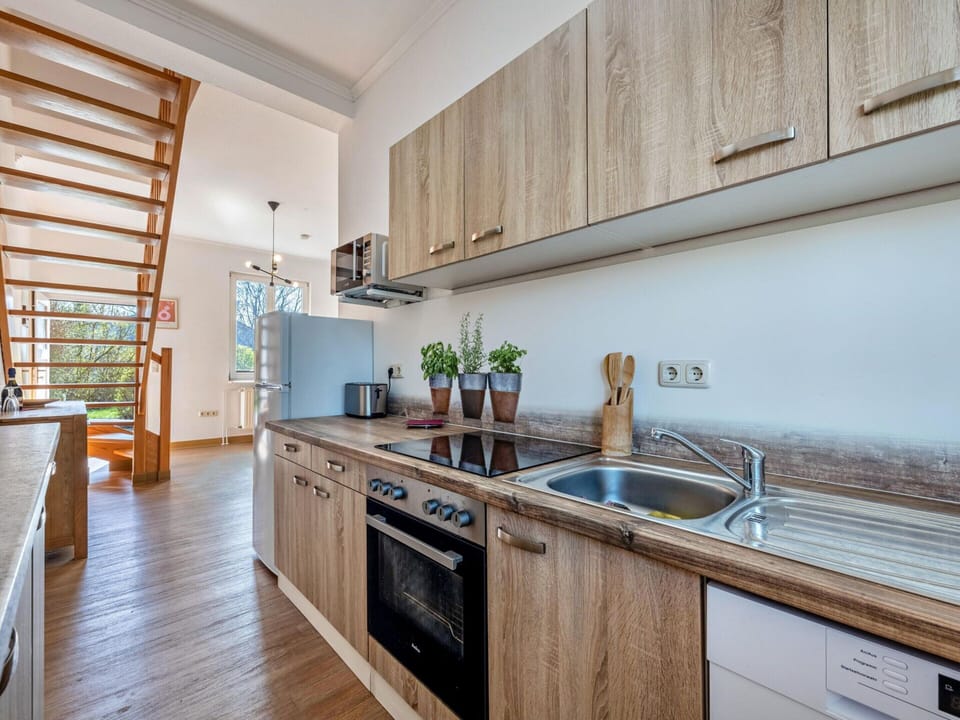 House | Private kitchen | Electric kettle, toaster, highchair