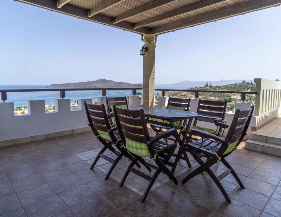 House | Balcony