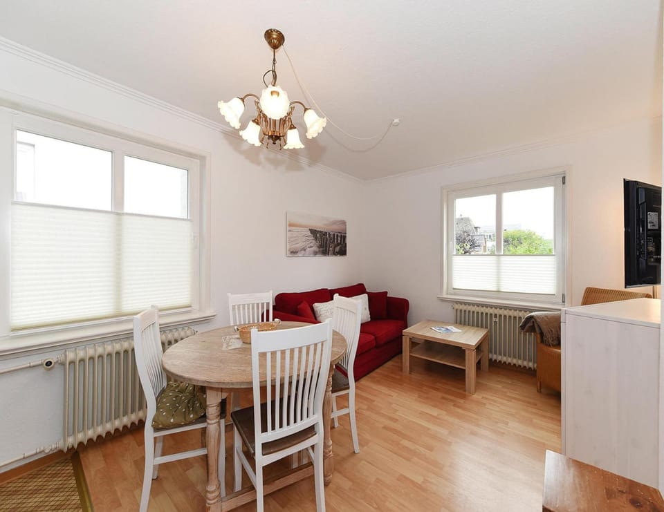 Apartment | Dining