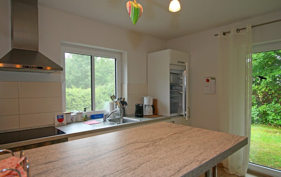 House | Private kitchen | Electric kettle, toaster, highchair