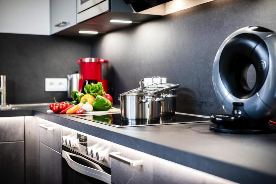 Apartment | Private kitchen | Electric kettle, toaster, highchair